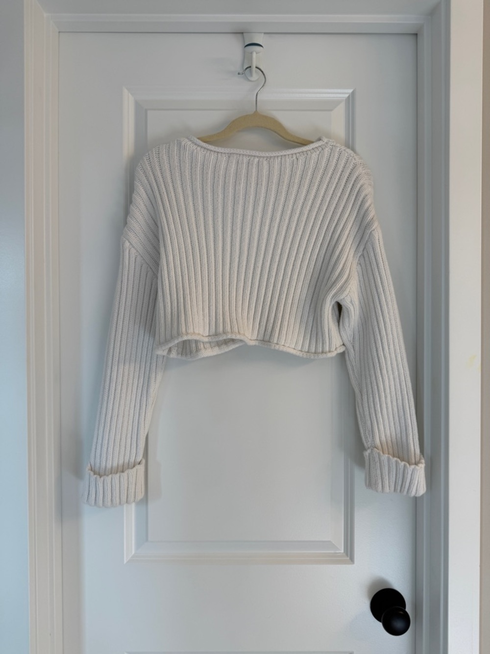 Zara Cream Ribbed Cropped Sweater - Picture 3 of 3